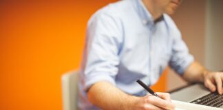 Co rozszerza się na technik organizacji turystyki?